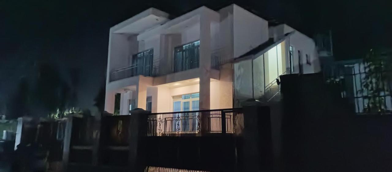 Puma Aparthotel - Nyarutarama Kigali Buitenkant foto